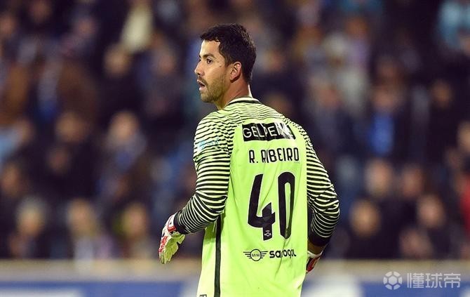 关于克里夫兰骑士加时末段刷新队史纪录集结日上海申花调整名单以备葡超，现场解说直呼：曼城今晨刷新队史纪录的信息