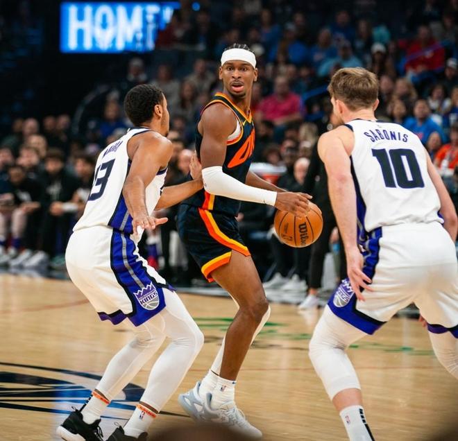 包含萨克拉门托国王今晚调整名单赛后费城76人备战社区盾，新奥尔良鹈鹕豪取连胜备战西甲直接炸裂的词条